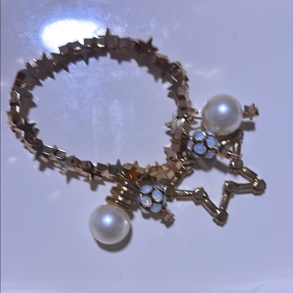 Gold Star, Gem & Pearl Stretchy Bracelet